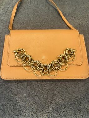 Chloé Beige Leather Shoulder Bag with Gold Chain